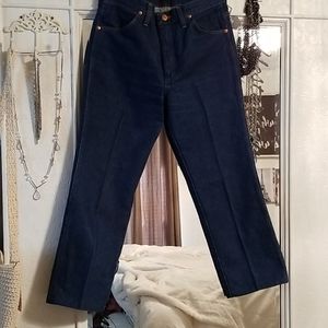 Like new Wrangler jeans